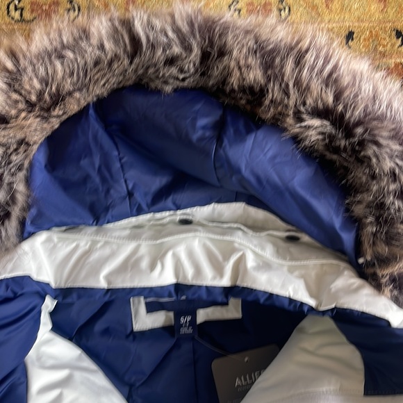 New Lands' End Women's Petite Expedition Down Winter Parka White S/P 6-8 - Picture 15 of 15